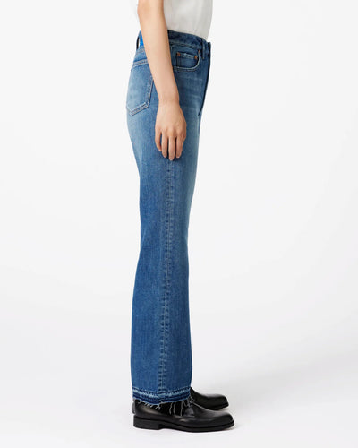 WOMEN｜Light Flare Jeans 9oz Medium Indigo Translation missing: en.accessibility.alternate_view