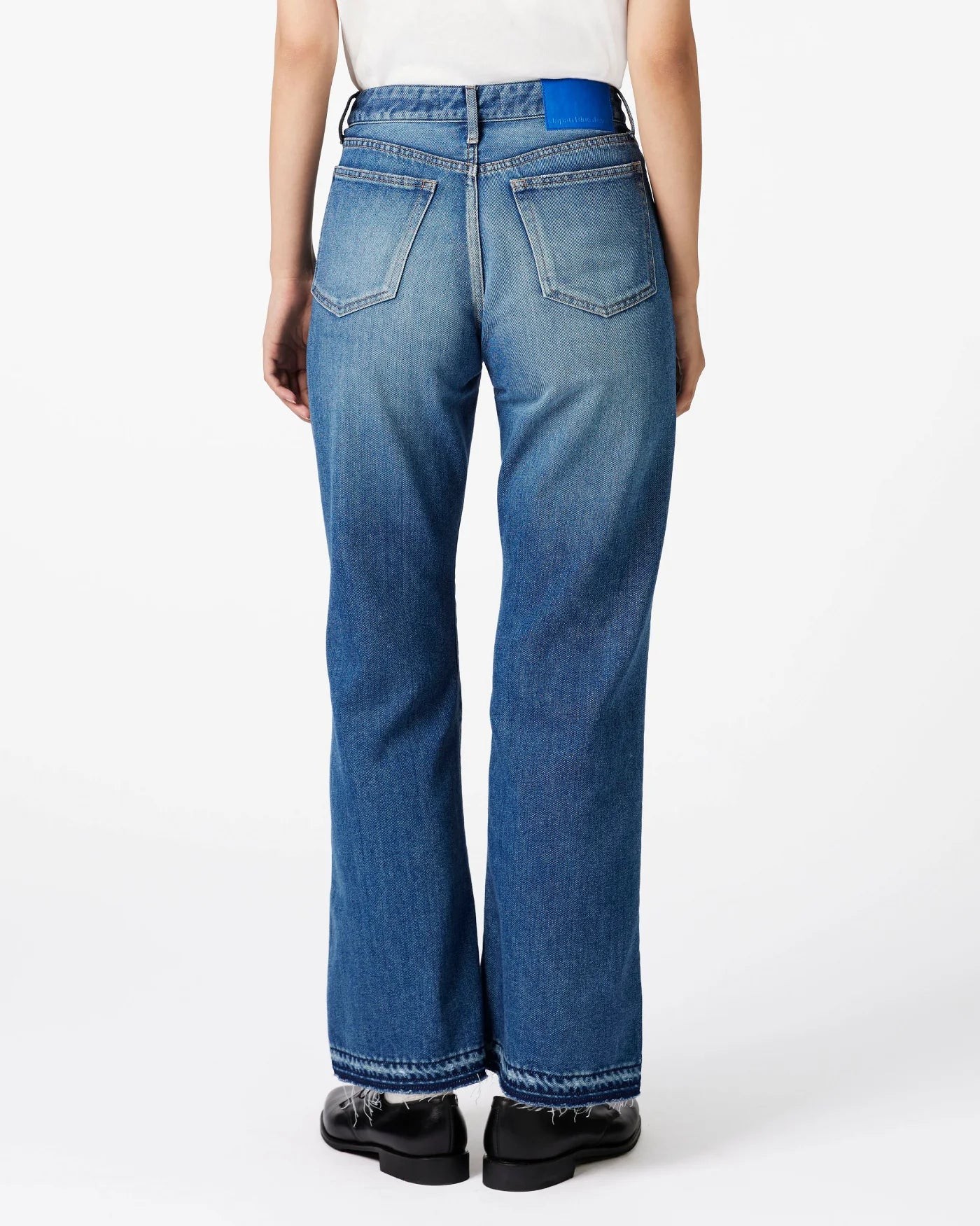 WOMEN｜Light Flare Jeans 9oz Medium Indigo【JEANS】| Japan Blue Jeans