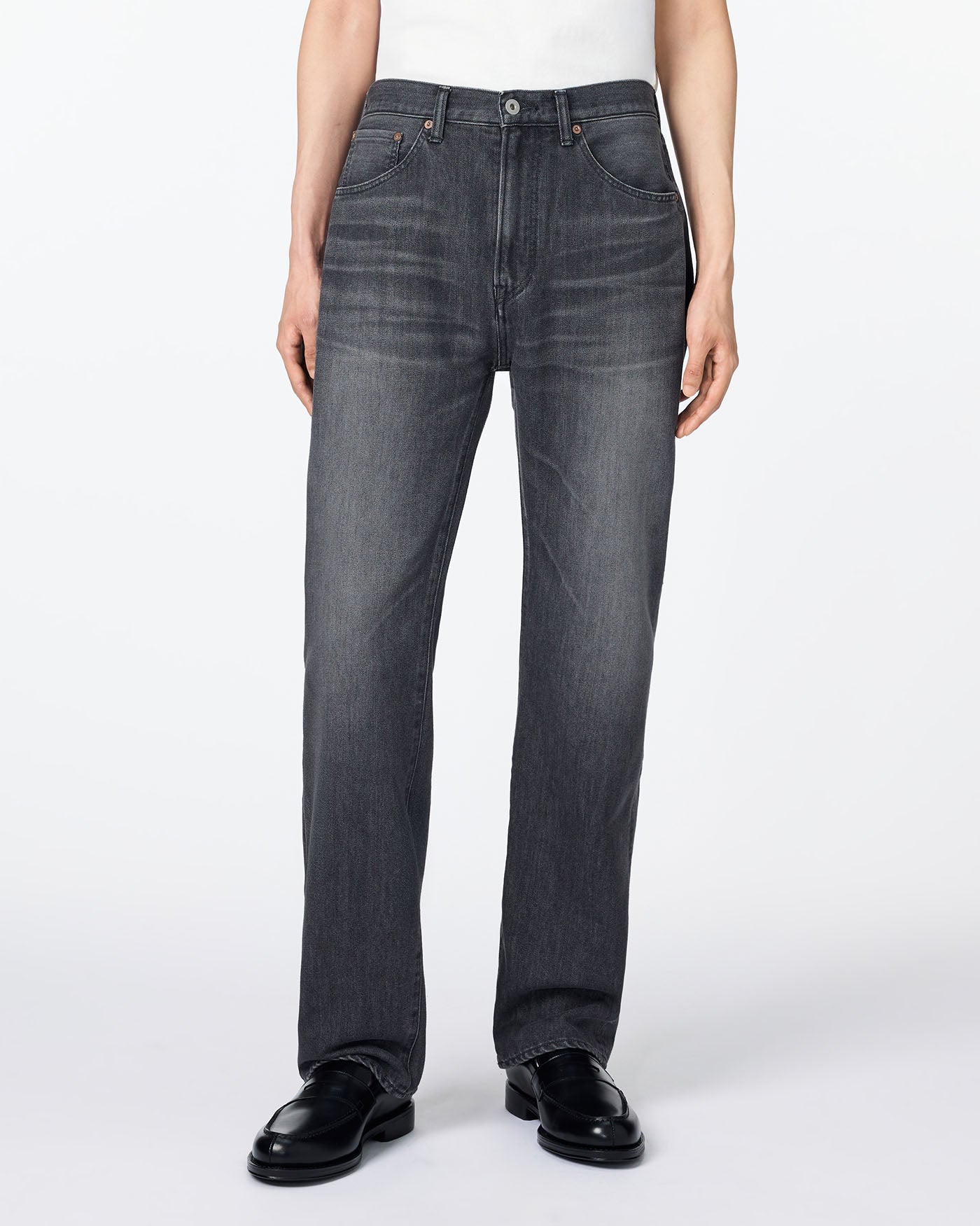 MEN｜Light Wide Jeans 9oz Washed Black - Japan Blue Jeans