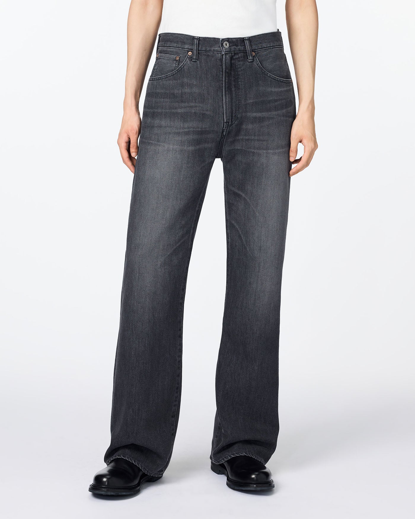 MEN｜Light Flare Jeans 9oz Washed Black - Japan Blue Jeans