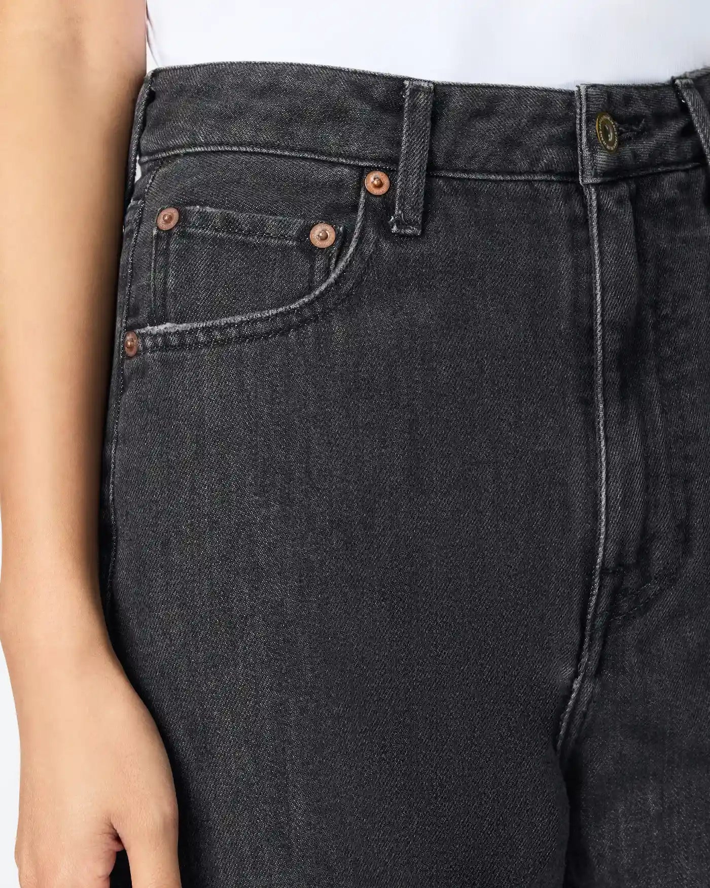 WOMEN｜Light Straight Jeans 9oz Washed Black - Japan Blue Jeans